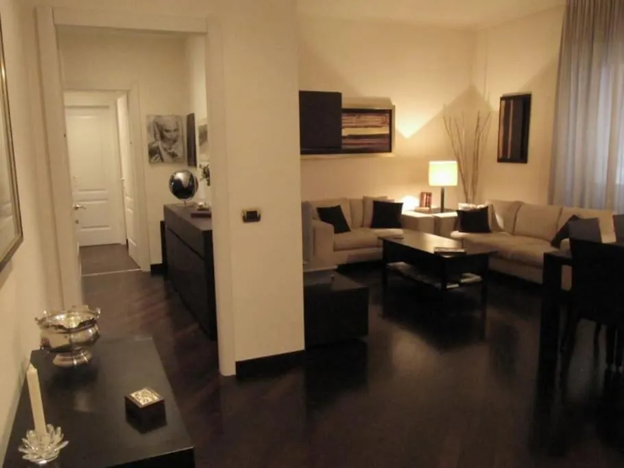 Luxury Apt Castello Sforzesco-Brera Milán 0*,  Italia